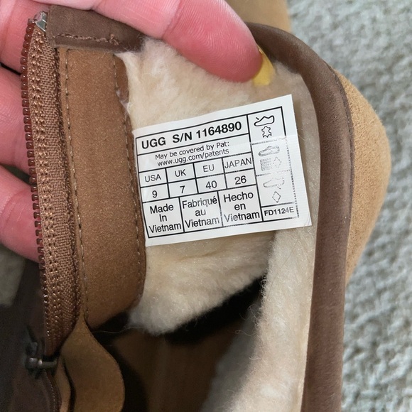UGG Chocolate and Beige Ankle Boots - Picture 6 of 6